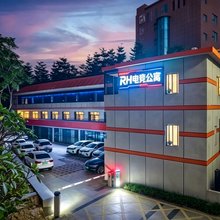 RH电竞公寓