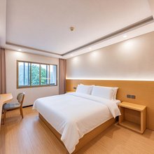菁音悦酒店(沙坪坝高铁站三峡广场店)