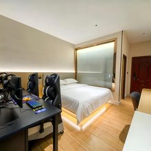 亨特电竞酒店(保山客运站店)
