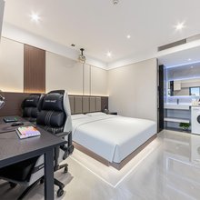 云羿酒店(成都西华大学银杏学院店)