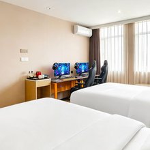 竞放电竞酒店(贵阳喷水池师大店)