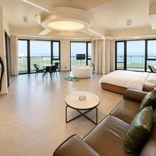 逸海·朝观渤海·露台日出海景民宿(龙湾海滨店)