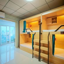 浅眠时光纯女生青旅(西安小寨吉祥村地铁站店)