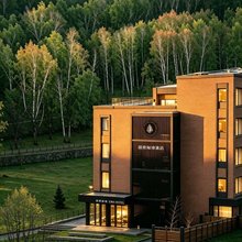 EMA·HOTEL探索秘境酒店(阿勒泰桦林公园店)