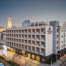 白玉兰酒店(南昌八一广场人民公园地铁站店)