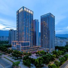 大理洱海公园万达广场亚朵酒店
