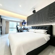 极速高空电竞民宿(徐州市苏宁广场店)