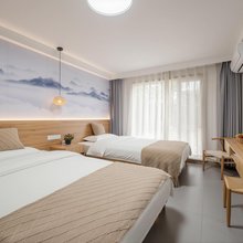 敦煌远风客栈(鸣沙山月牙泉景区中门店)