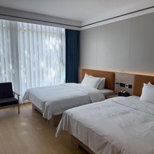 藏舍白马民宿(八美镇店)