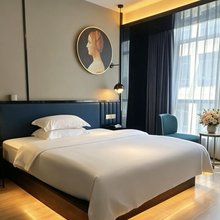 兴义R酒店(万峰林机场高铁南站店)