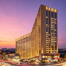 成都丨观止·designer设计师影音美宿(红高路地铁站西华大学店)