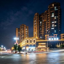 栖尘酒店(屏山县3A体育公园马湖公园店)