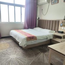 云鼎宾馆(物流园店)
