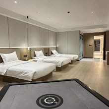 锐思特酒店(乌兰察布站店)