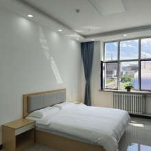 七台河冠·军客栈