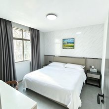 云雅漫居(深圳自然博物馆燕子湖会展中心店)