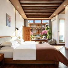 佑见喜巷·LUXE·中式美学·设计师观景美宿(束河古镇店)