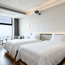 纭璟Above·高空公寓(南昌高新大道地铁站店)