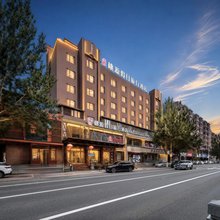 桃源假日旅行酒店(哈尔滨火车站中央大街店)