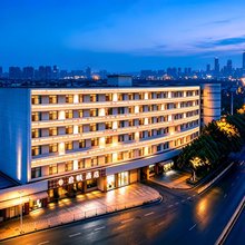 启帆酒店(昆明火车站环城南路地铁站店)