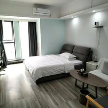 清雅轩民宿酒店(长沙树木岭地铁站店)