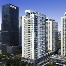 广旅康养酒店(广西体育中心总部基地地铁站店)