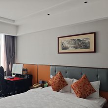 竞次方电竞(济南北园大街大明湖站店)