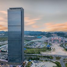 CLOUDOR 全朵|高空智能观景酒店(贵阳北站梦想城店)