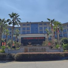 红安玺丽国际酒店(万达广场店)