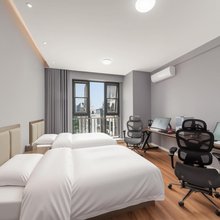 看山电竞宾馆(临沂奥体公园体育馆孝河路店)