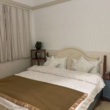 西山花开随缘客栈(高蒋段1号分店)