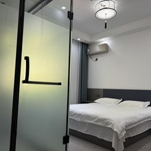 黄山市徽州区容溪拾月民宿
