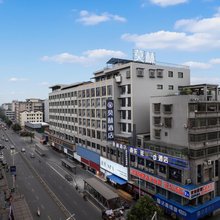 莫林酒店(新化站天华南路店)