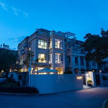 腾冲观山不语·半野庭院度假民宿