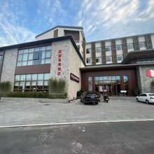 柏丽荔境酒店(高州粤海滩底影视服务中心店)