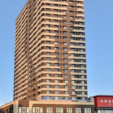 索拉美朵酒店(哈尔滨西站店)