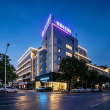 锦囊电竞酒店(北海高铁站宁春城店)