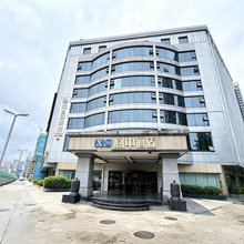 成都X阆中酒店(成都火车东站迎晖路地铁站店)