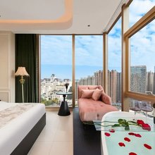 暮里·岚庭高空观景民宿(花果园白宫艺术中心店)