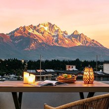 WHITECLOUD·云白间|雪山观景·全屋智能影音民宿(束河古镇店)