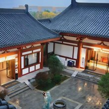 锦雲拾七酒店(洛邑古城丽景门十字街店)