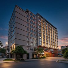 潮漫酒店(陵水高铁站海韵广场店)