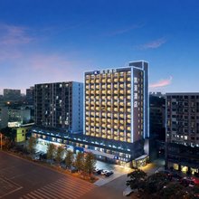 凯亚酒店(长沙梅溪湖东地铁站店)