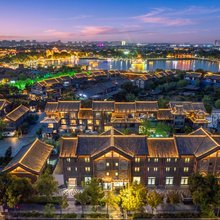 开封半亩花田酒店(清明上河园万岁山大宋武侠城店)