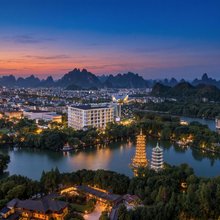 福朋喜来登酒店(桂林两江四湖象鼻山景区店)