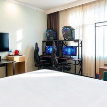 竞放电竞酒店(贵阳黔灵山公园店)