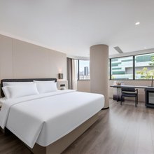 深圳宝安海雅缤纷城合轻居公寓