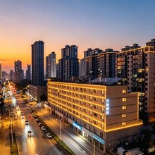 汉庭酒店(菏泽中山路万达店)