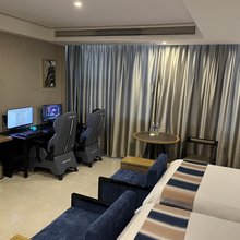 奇鼎电竞酒店(大庸古城店)
