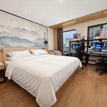 尖峰·奢电竞酒店(成都春熙路太升南路地铁站店)